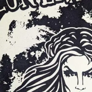 Camiseta Manojito de Claveles diseño Luna Lunera