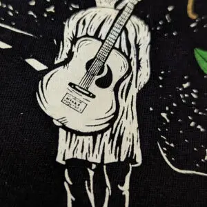 Camiseta Encrucijada · Detalle Mata Fascismo