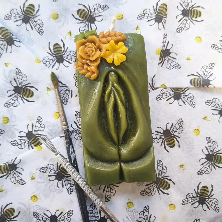 vela vagina verde de amaya barahona
